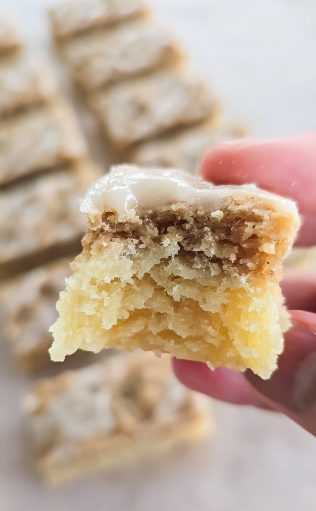 Buttery Banana Shortbread Cookie Bars