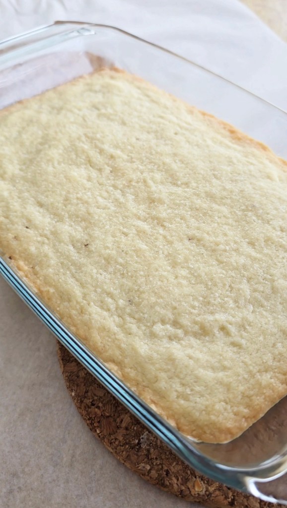 Golden brown shortbread cookie base