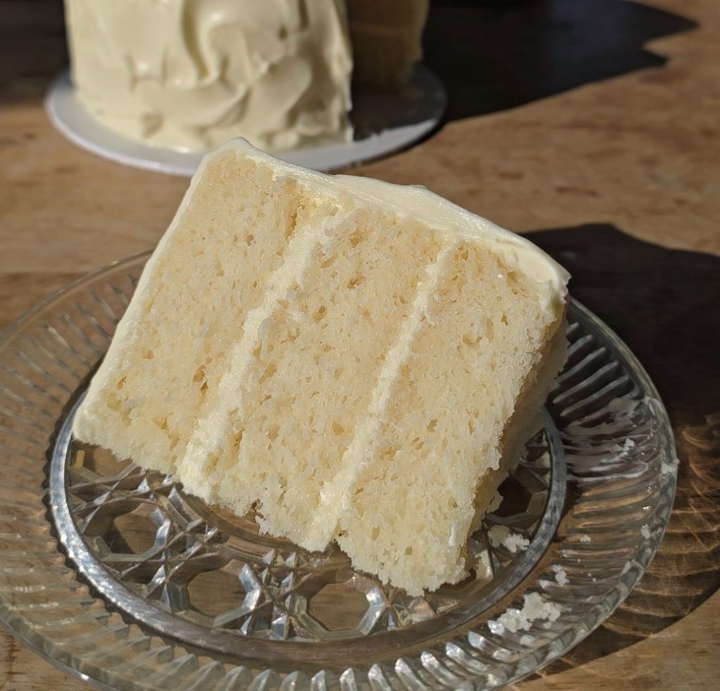 6 inch Soft & Fluffy Vanilla layer Cake with Cream Cheese&nbsp;Frosting