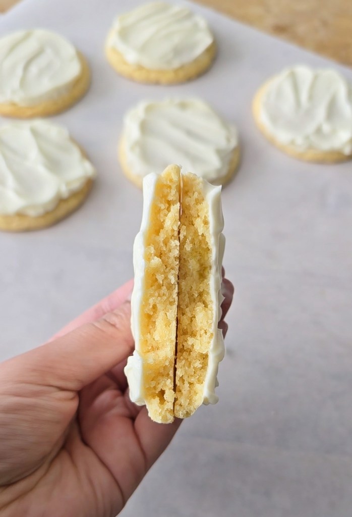 cross section of a lemon cookie in half