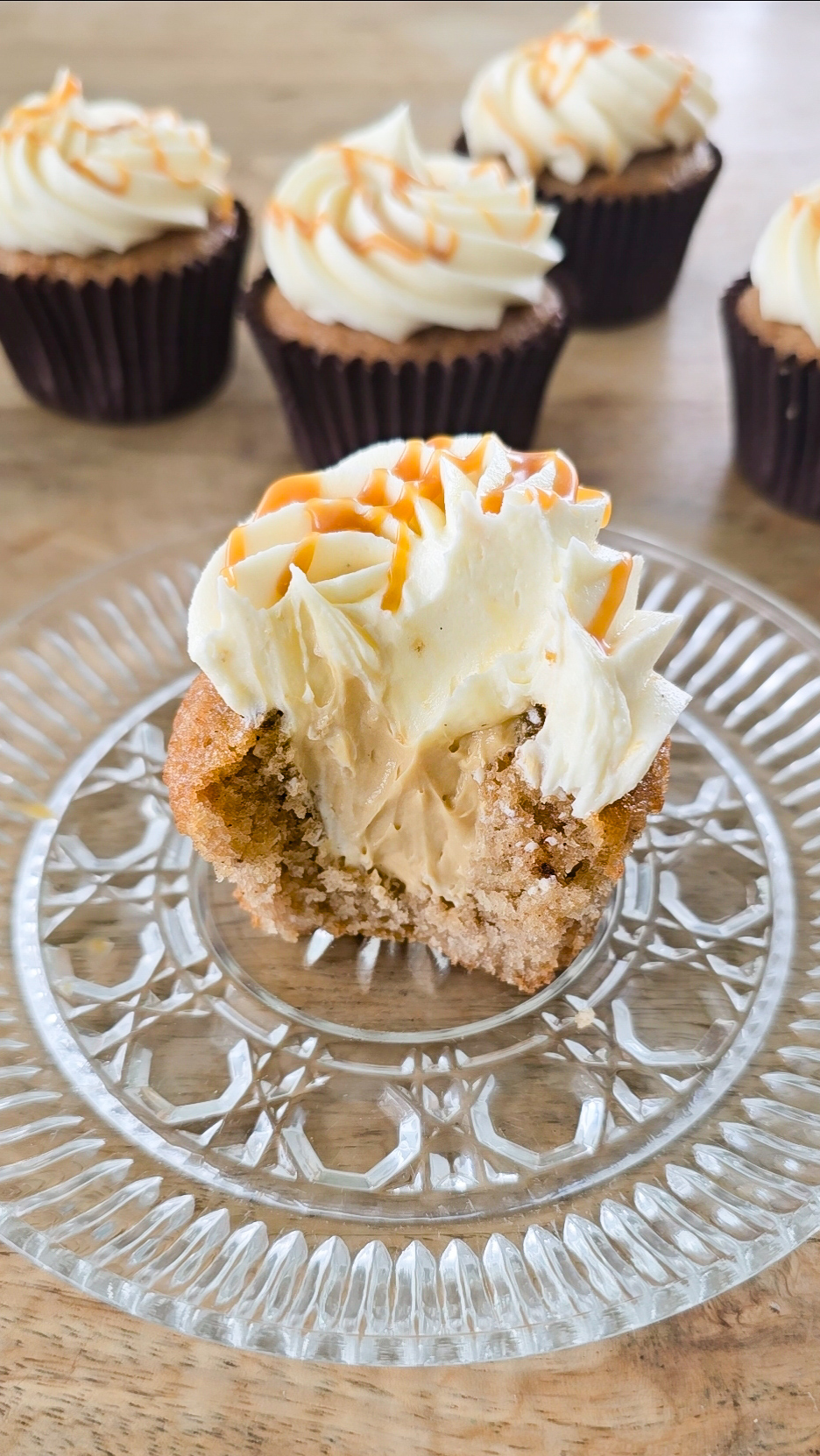 pumpkin spice caramel cupcakes